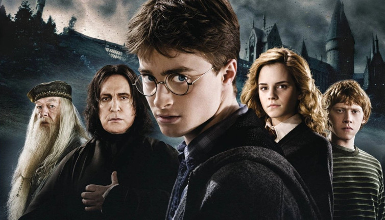 Harry Potter’ın efsanesi yaşamını yitirdi