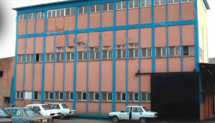 Dev fabrika kelepir fiyata icradan satılık. Cumhuriyet'in ilk sanayi kuruluşlarından biriydi