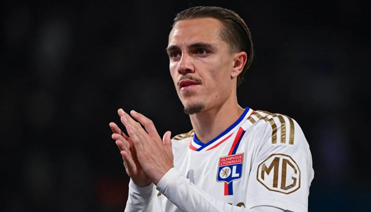 Caqueret, 17 milyon euroya imzaladı