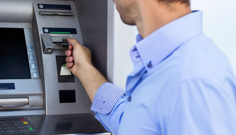 3 banka şubelerini ortak kullanacak. Yüzlerce şube kepenk kapatabilir