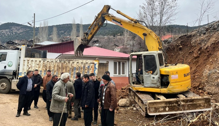 Dağ köyünün ilk kez yolu olacak