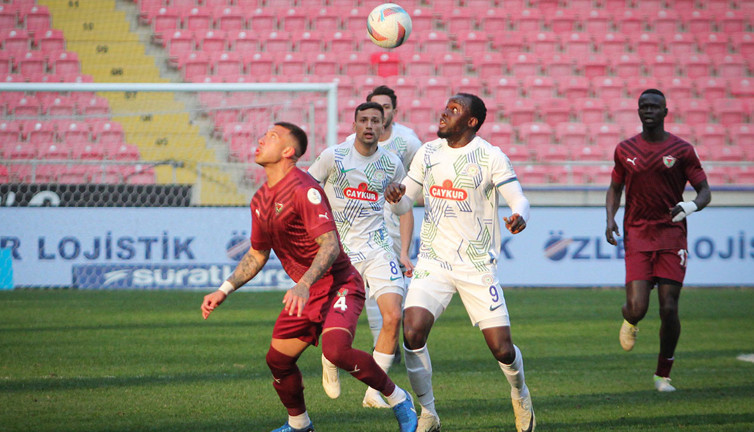 Atakaş Hatayspor,karşında kazanan Çaykur Rizespor oldu