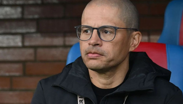 Antalyaspor, Teknik Direktör Alex de Souza ile yolların ayırdı