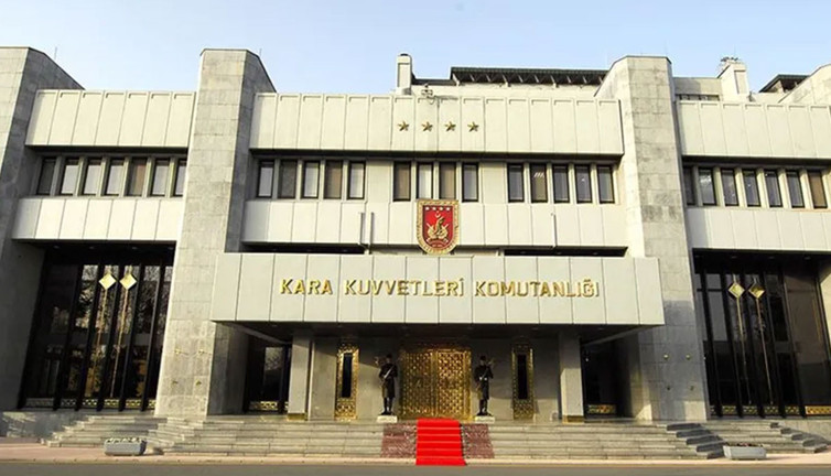 Kara Kuvvetleri Komutanlığı'na uzman erbaş ve sözleşmeli er alınacak