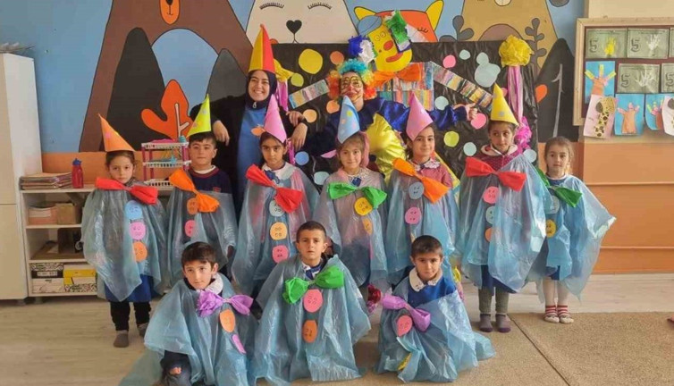 Diyadin'de ilkokul öğrencilerin palyoça keyfi