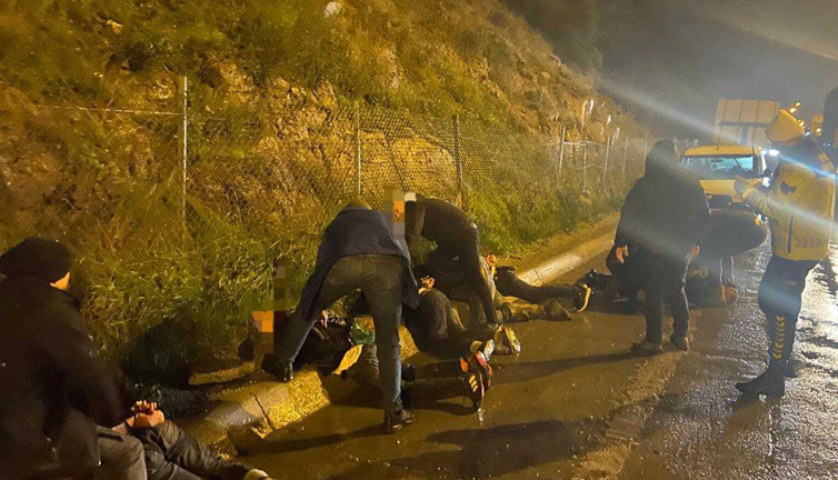 Film gibi operasyonla yaka paça yakalandılar! 2 ayda 10 fabrikanın kasasını patlattılar