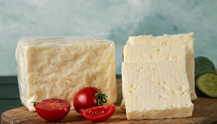 Bu peynir markalarını ağzınıza bile sürmeyin. 3 harfli market zincirinde satılıyor. Yiyen yanıyor