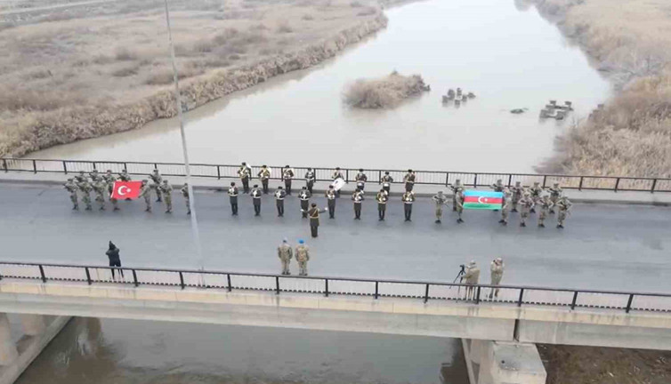 Hasret Köprüsü’nde törenle karşılandılar: Kış Tatbikatı-2025'e katılacak