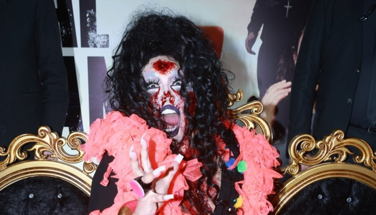 Bülent Ersoy zombi kılığına girdi galayı bastı