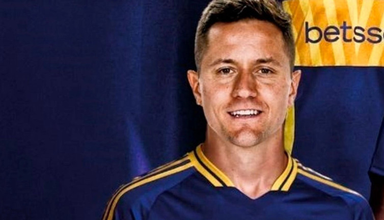 Herrera, Boca Juniors tarihine geçen imzayı attı