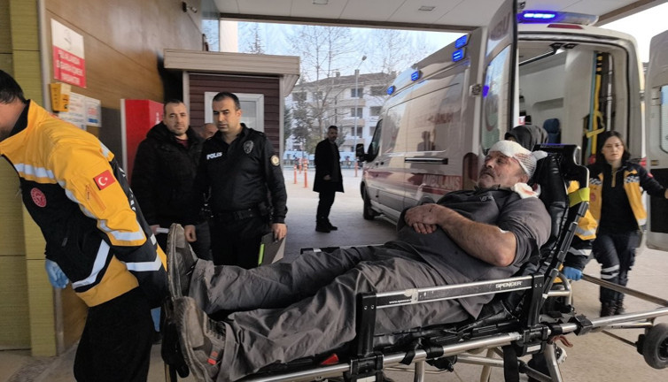 İnegöl’de mobilya fabrikasında iş kazası: Kerestelerin üzerinden düştü