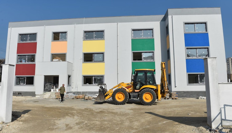 Seyhan'da Barış Mahallesi'ne yeni kreş