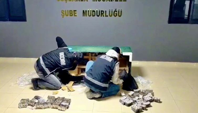 Polisler saya saya bitiremedi