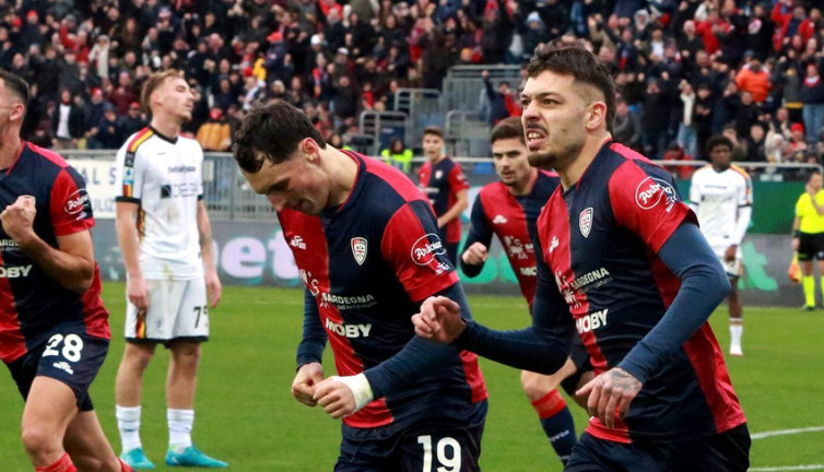 Cagliari, Lecce’yi 4-1 yendi