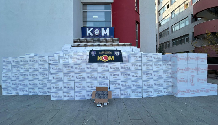 Adana'da kaçak makaron hilesine büyük darbe: 42 bin adet ele geçirildi