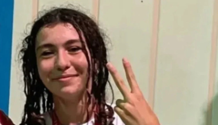 Eskrim sporcusu Derin Rüyam son yolculuğuna uğurlandı