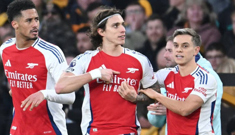Calafiori Arsenal’ı zafere taşıdı: 10 kişi kalan Arsenal, Wolves'i mağlup etti