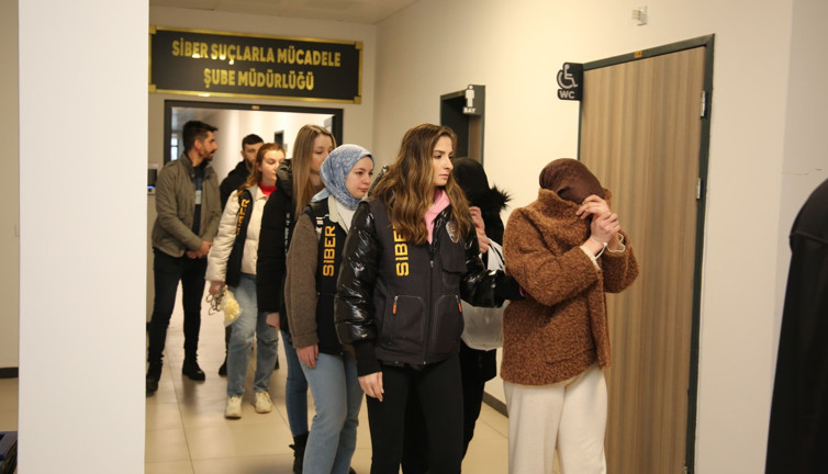 Evcil hayvan vurgunu! Sahiplendirme vaadi ile 110 milyon 255 bin TL dolandırdılar