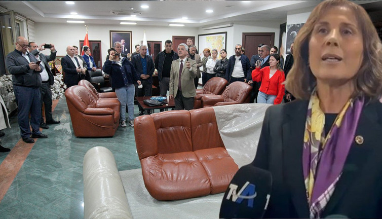 CHP'li belediyeye haciz şoku! Makam odasındaki eşyaları paketleyip götürdüler