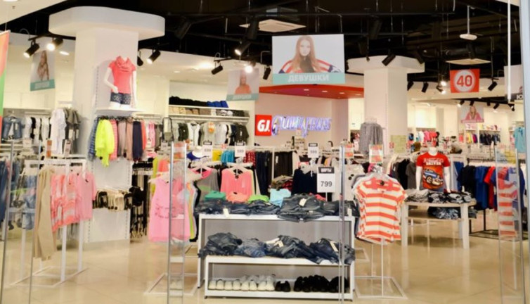 Dünya devi fabrikalarına kilit vurdu. Gerekçesi ağızları açık bıraktı. Bin 500 kişi çalışıyordu