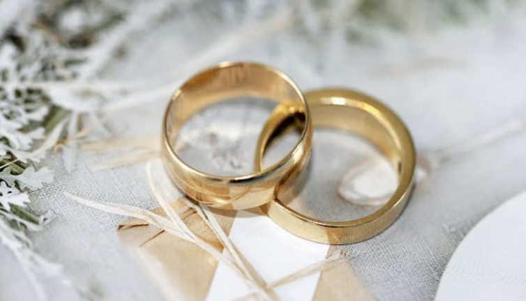 Emekli nineden işsiz gence evlilik teklifi. Nedenini öğrenenler şoka girdi