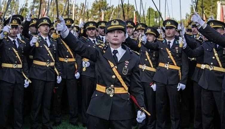Teğmenlerin ihraç kararının gerekçesi ortaya çıktı