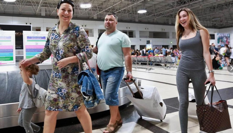 Türkiye'ye bu yıl turist yağacak. Yerinizi şimdiden ayırtın uyarısı yaptılar