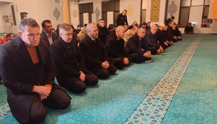 Deprem felaketi ülke genelinde anılıyor