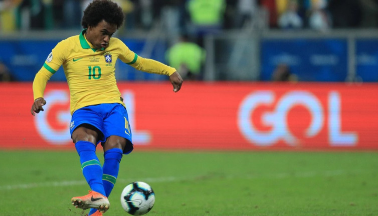 Willian, siyah beyaz formayı giydi