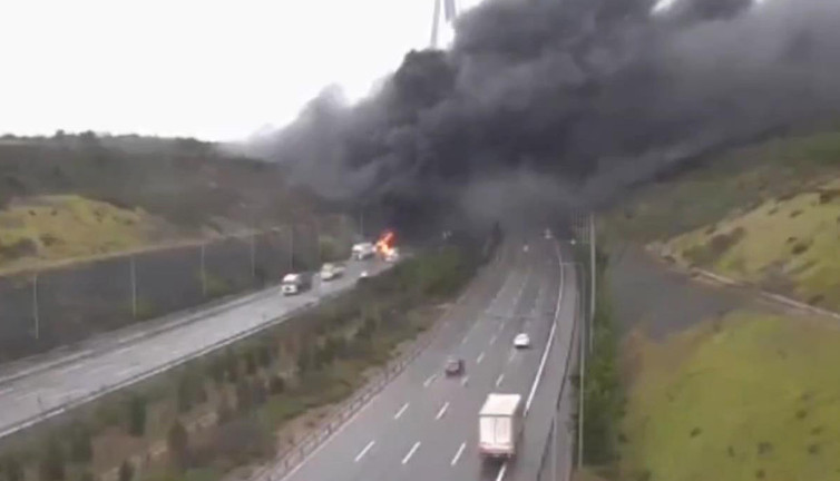 Dumanlar 3’üncü köprüyü kapladı