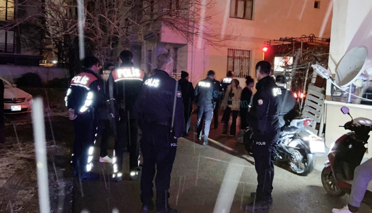 Karısıyla tartıştı, kayınvalidesinin evini yaktı