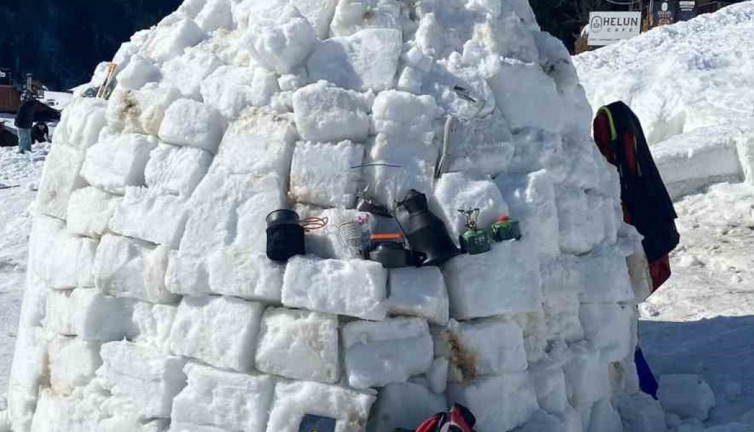 Rizelilerin kardan evi ilgi gördü