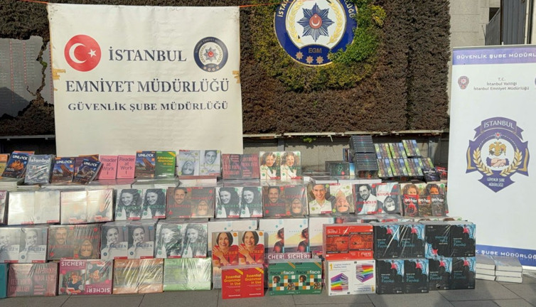 İstanbul’da korsan kitapçıya büyük darbe! Piyasaya sürülmek üzereydi. 140 milyon lira değerinde