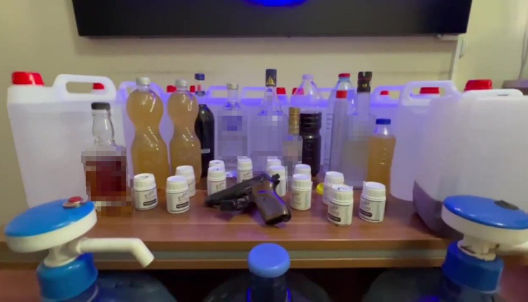 Polis göz açtırmadı! Damacanalarda litrelerce ele geçirildi