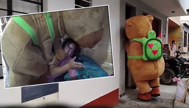 Peru narkotik polisinden film gibi operasyon! Torbacı Kapibara kostümüyle yakalandı