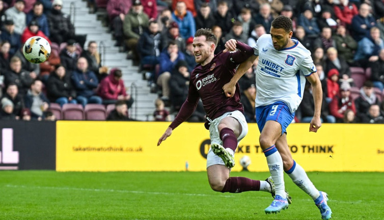 Rangers, deplasmanda Hearts'ı 3-1 mağlup etti: Hagi büyüledi