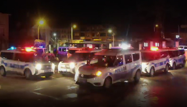 Filmleri aratmayacak takip! 200 milyon dolarla yakayı ele verdiler