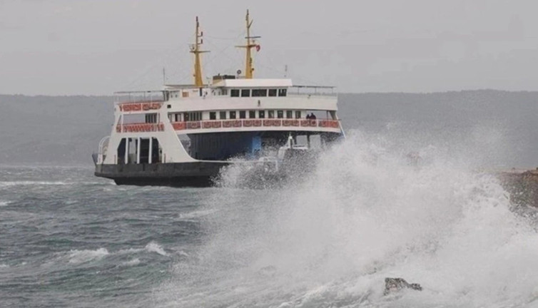İstanbul'da ulaşıma kar engeli! Seferlerin tamamı iptal edildi