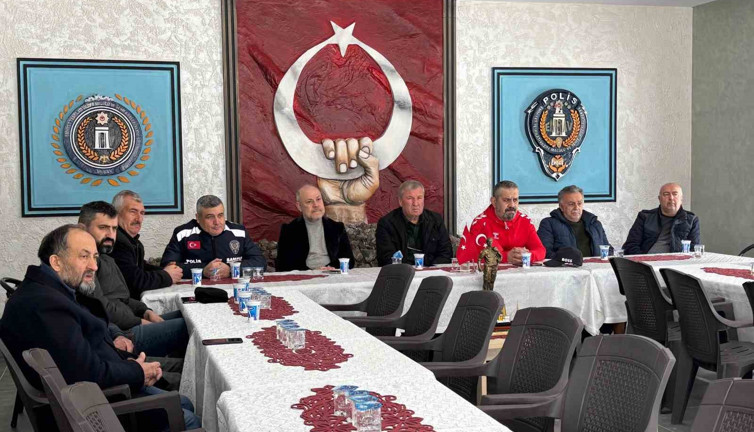 254 aydır süren anma programı