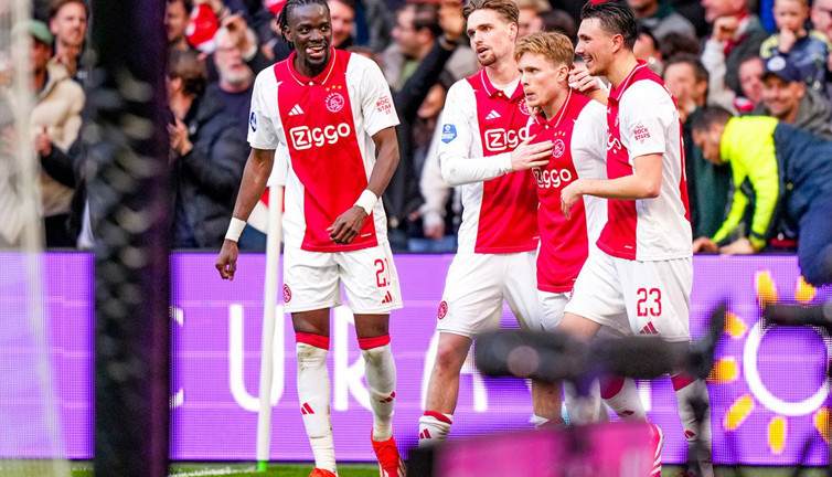 Ajax, Go Ahead Eagles’ı 2-0 mağlup etti