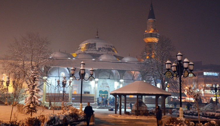 Erzurum -32,6 derece ile dondu