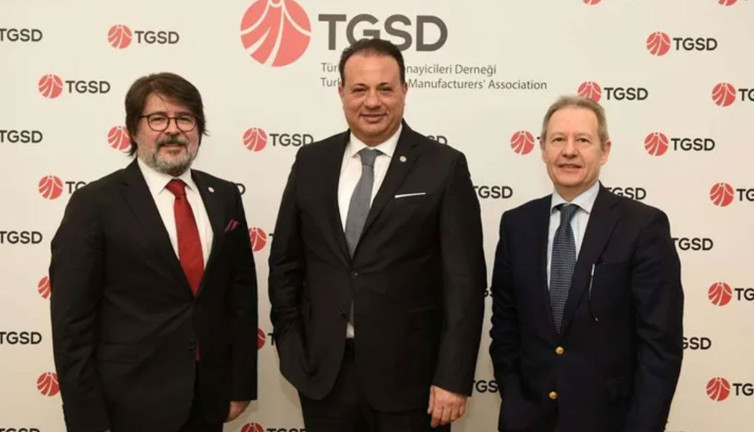 Başkan Narbay duyurdu: Hazır giyimde kayıp 4,6 milyar dolara ulaştı