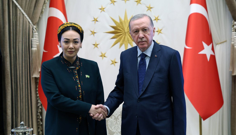Cumhurbaşkanı Erdoğan Türkmenistan Meclis Başkanı Gulmanova’yı kabul etti