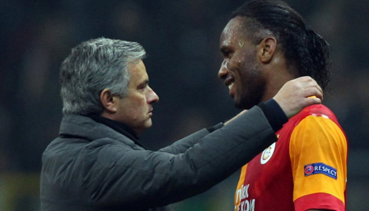 Drogba'nın Mourinho'ya destek tweetinde skandal hata!