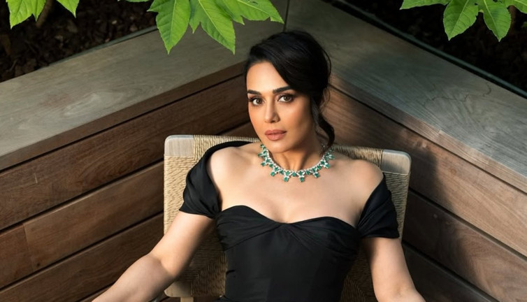 Ünlü oyuncu siyaset mi atılıyor? Dedikodular hakkında ilk kez konuştu