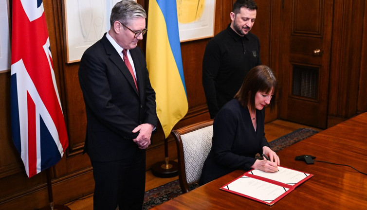 Trump'a inat İngiltere kesenin ağzına açtı! Ukrayna'ya finansal yardım paketi