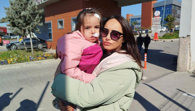 AVM'de sahipsiz köpek dehşeti! 3 yaşındaki Elif'e saldırdı! Güvenliğin sözleri şoke etti