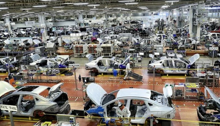 Otomotiv devinin "Amiral gemisi" Türkiye'de. Fiyatı belli oldu