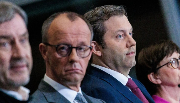 Almanya'da savunma ve altyapı için dev yatırım paketi yolda