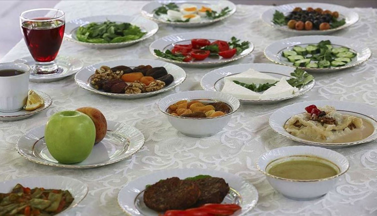 Ramazan’da kalp sağlığınızı korumanın yolları! Oruç'ta dengeli sahur ve iftar önerileri